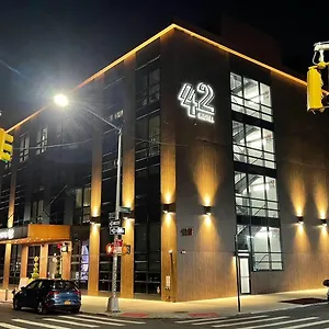 42 Williamsburg מלון