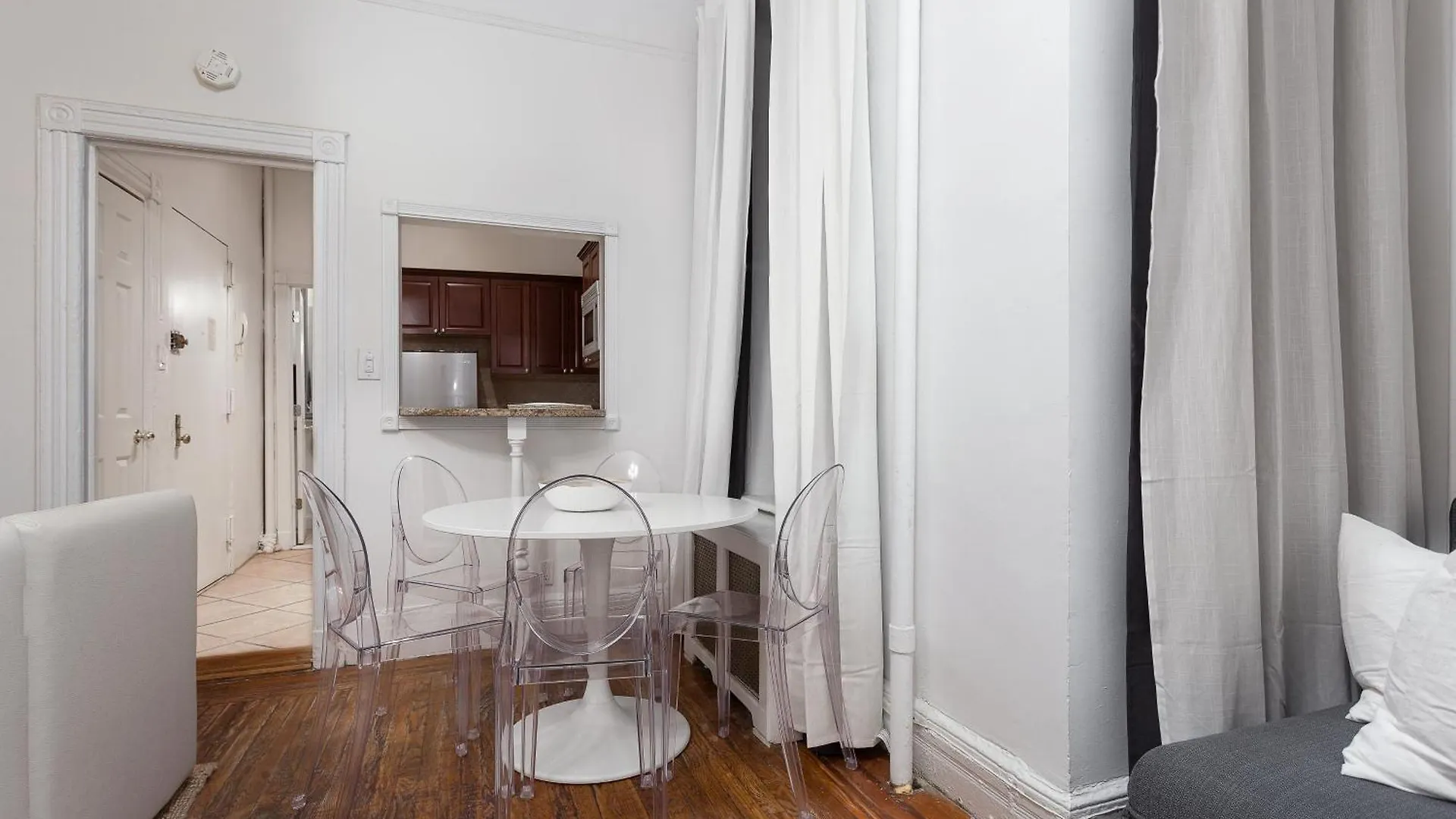 Beautiful Manhattan Apartment New York 0*,  United States